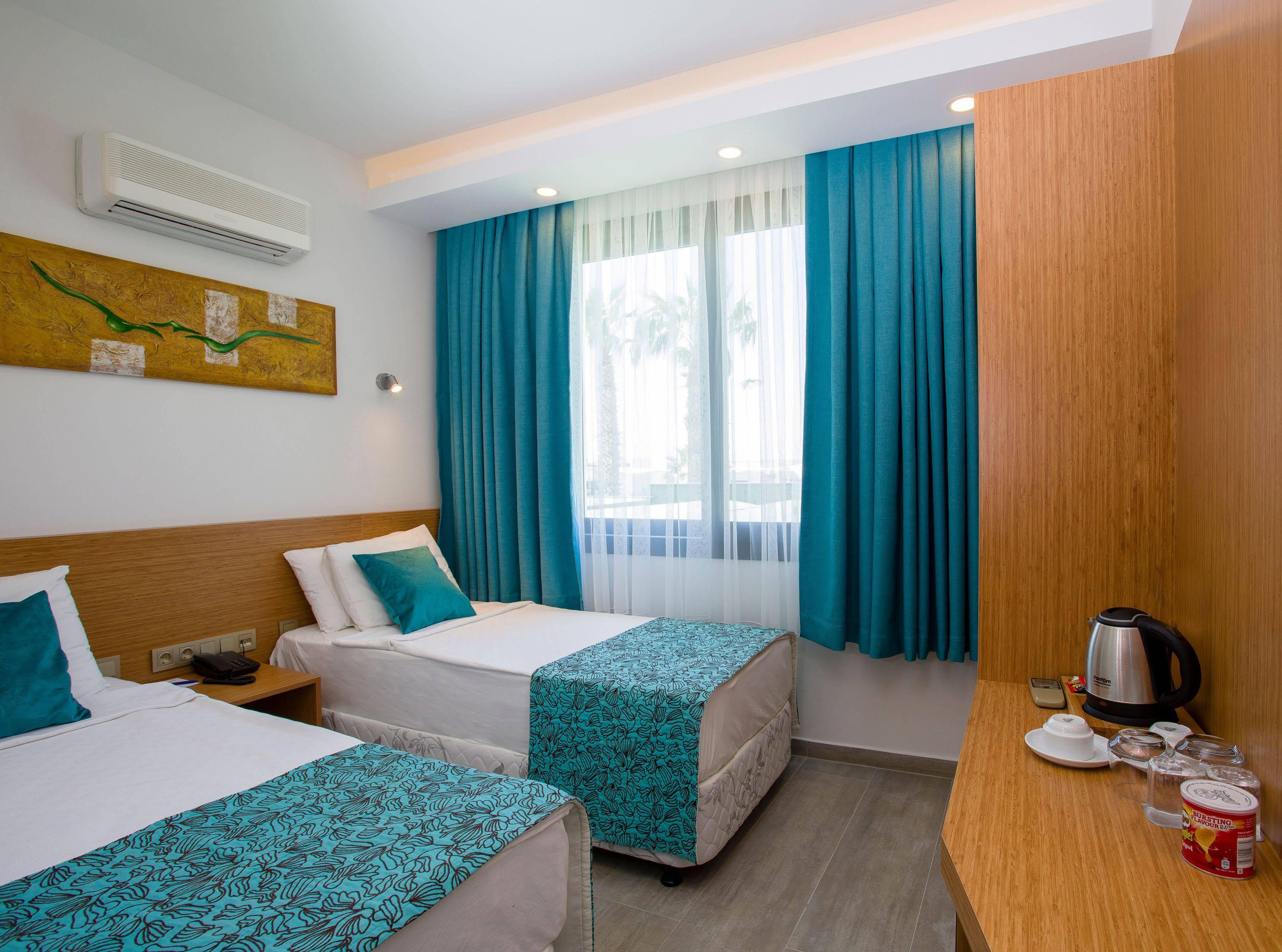 טורגוטריס My Marin Otel מראה חיצוני תמונה